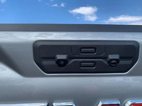 New 2026 GMC Sierra 1500 SLT w/ SLT Convenience Package image 9