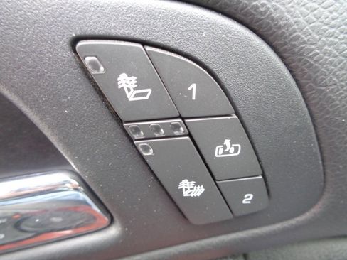 Used 2011 Chevrolet Silverado 3500 LTZ w/ Snow Plow Prep Package image 79