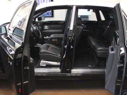 Used 2007 Rolls-Royce Phantom Sedan RWD image 10
