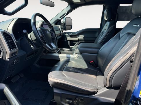 Certified 2022 Ford F250 Platinum w/ FX4 Off-Road Package AWD/4WD image 10