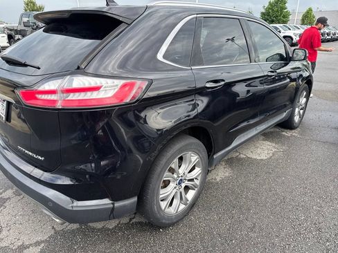 Used 2019 Ford Edge Titanium AWD/4WD image 6