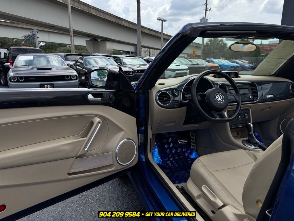 Used 2013 Volkswagen Beetle 2.0T FWD image 19