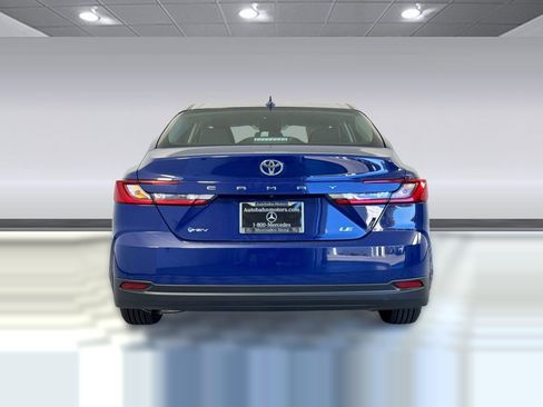 Used 2025 Toyota Camry LE image 10