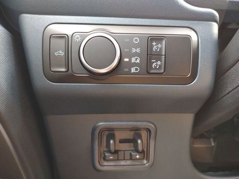 New 2025 Ford Maverick XLT image 45