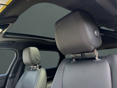 New 2026 Land Rover Range Rover Velar S image 15