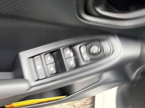 Used 2024 Subaru Crosstrek 2.0i AWD/4WD image 16