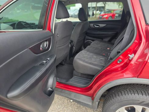 Used 2016 Nissan Rogue SV AWD/4WD image 12