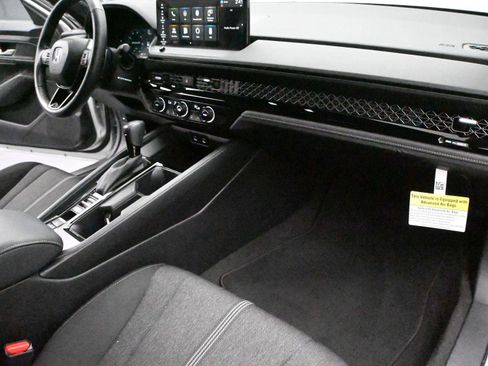 Used 2024 Honda Accord Sport image 21