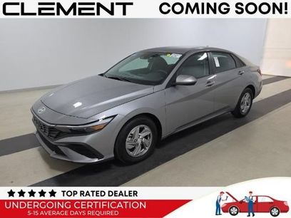 Used 2025 Hyundai Elantra SE