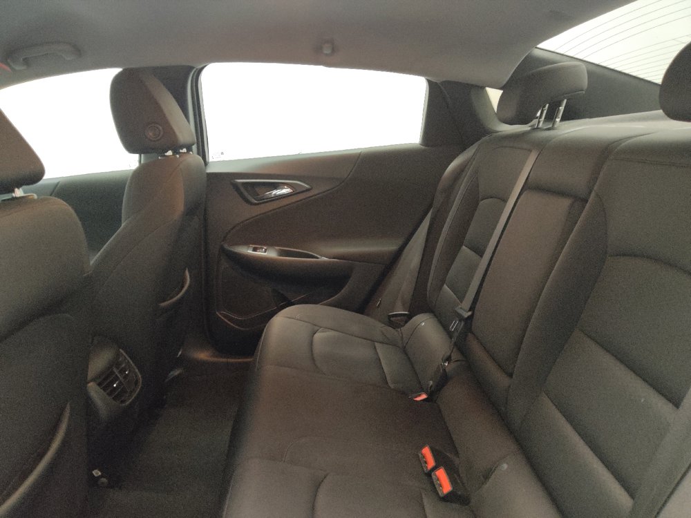 Used 2021 Chevrolet Malibu LT FWD image 18