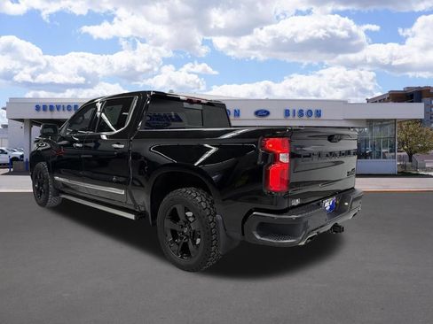 Used 2023 Chevrolet Silverado 1500 High Country w/ High Country Premium Package AWD/4WD image 5