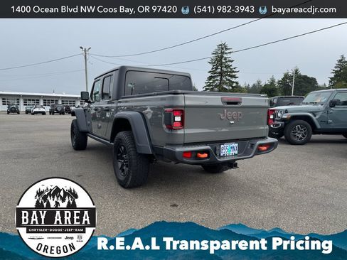 Used 2021 Jeep Gladiator Mojave AWD/4WD image 7