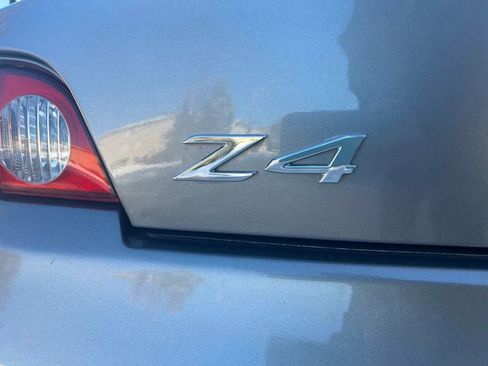 Used 2003 BMW Z4 2.5i image 11