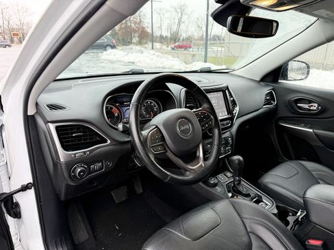 Used 2020 Jeep Cherokee Limited w/ Technology Group image 13