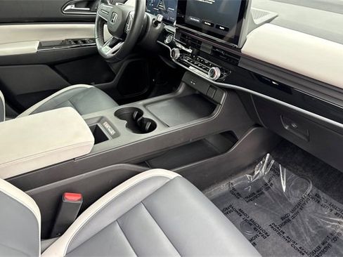 Certified 2024 Honda Prologue Touring image 20