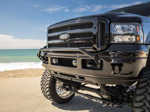 Used 2005 Ford Excursion Eddie Bauer AWD/4WD image 12