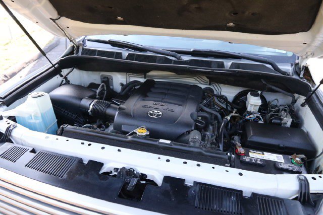 Used 2017 Toyota Tundra Limited AWD/4WD image 28