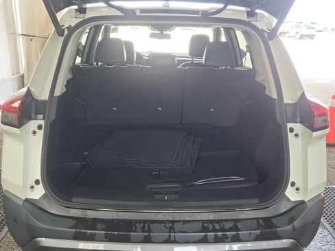 Used 2023 Nissan Rogue SL w/ SL Premium Package image 15