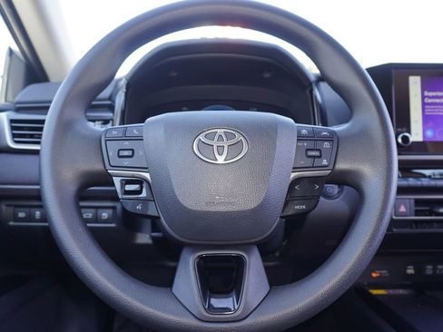 Used 2025 Toyota Camry LE image 20