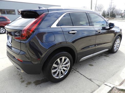 Used 2023 Cadillac XT4 Premium Luxury w/ Cold Weather Package image 9