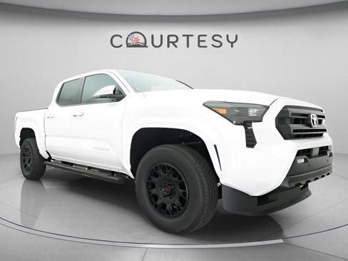 Certified 2024 Toyota Tacoma SR5 w/ SR5 Upgrade Package image 9