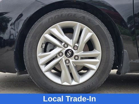 Used 2020 Hyundai Elantra Value Edition w/ Cargo Package (C1) FWD image 11