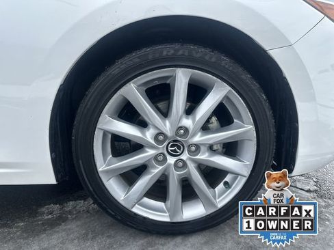 Used 2017 MAZDA MAZDA3 Grand Touring image 17