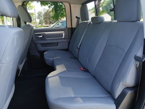 Used 2020 RAM 1500 Classic SLT AWD/4WD image 11
