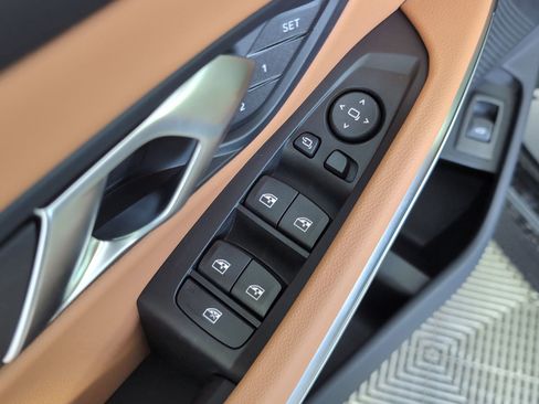 Used 2025 BMW 330i Sedan w/ Convenience Package image 20