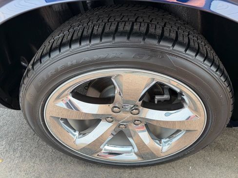 Used 2014 Dodge Challenger SXT w/ Super Sport Group (SS/T) RWD image 17