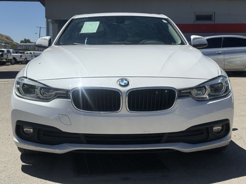 Used 2018 BMW 320i Sedan RWD image 24