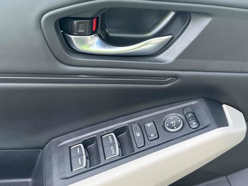 Certified 2025 Honda Accord SE image 17