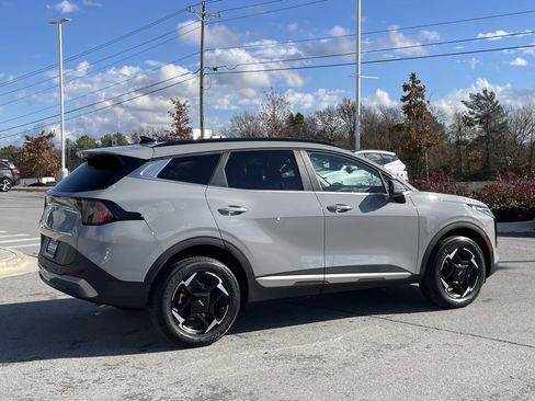 New 2026 Kia Sportage EX image 8