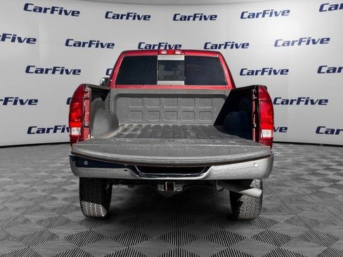 Used 2018 RAM 2500 SLT w/ Luxury Group image 11