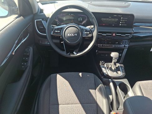 New 2026 Kia Seltos S AWD/4WD image 7