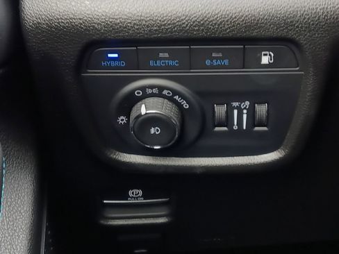 Used 2024 Jeep Grand Cherokee Trailhawk AWD/4WD image 12