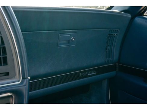 Used 1990 Buick Reatta Convertible image 18