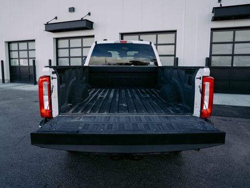 Used 2024 Ford F350 XLT image 9