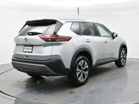 Used 2023 Nissan Rogue SV image 7