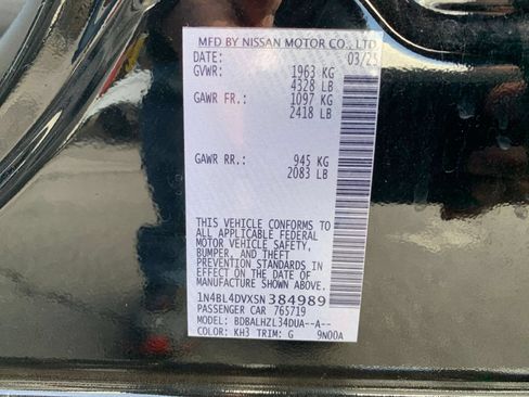 Used 2025 Nissan Altima 2.5 SV FWD image 25