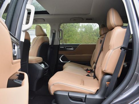 New 2026 INFINITI QX80 Luxe w/ Cargo Package image 28