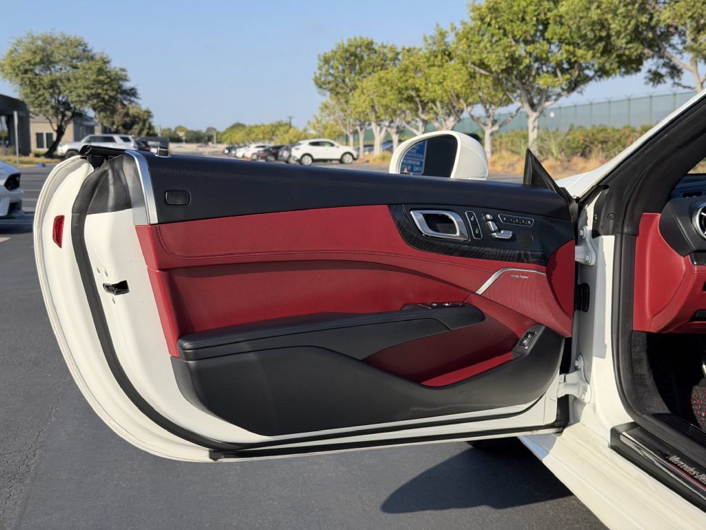 Used 2018 Mercedes-Benz SL 450 image 17