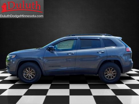 Used 2023 Jeep Cherokee Altitude Lux AWD/4WD image 2