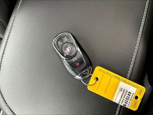 Used 2023 Buick Enclave Avenir w/ Avenir Technology Package AWD/4WD image 36