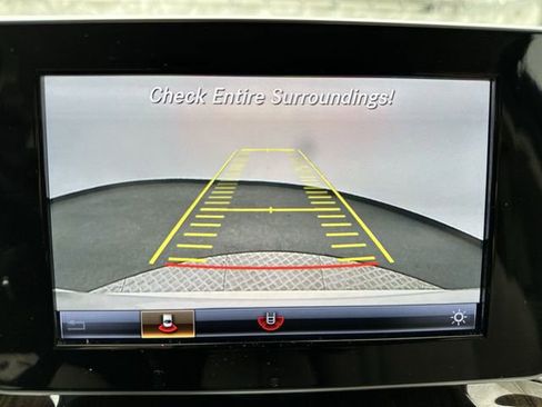 Used 2019 Mercedes-Benz GLC 300 4MATIC image 17