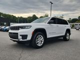 Used 2023 Jeep Grand Cherokee L Laredo image 4