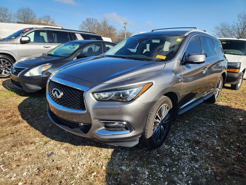 Used 2019 INFINITI QX60 Luxe w/ Sensory Package image 3