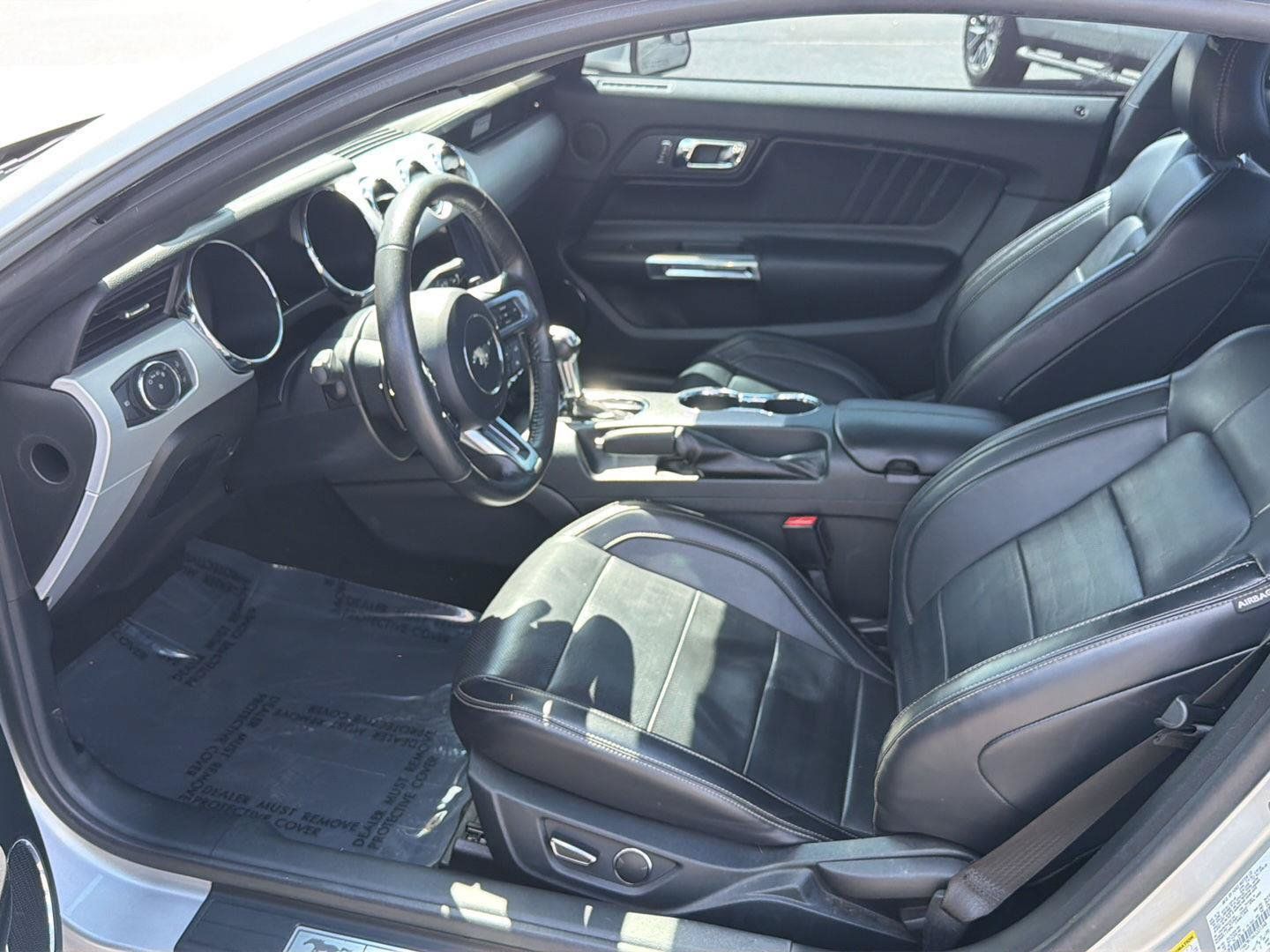 Used 2016 Ford Mustang GT Premium RWD image 10