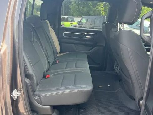 Used 2019 RAM 1500 Big Horn AWD/4WD image 17