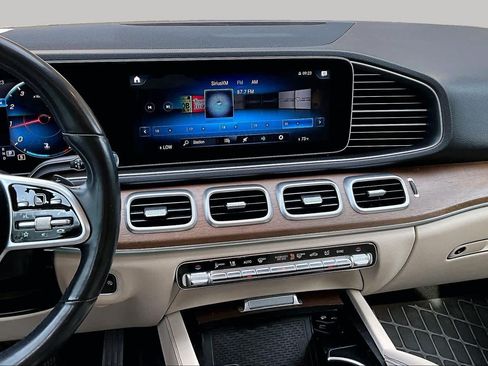 Certified 2021 Mercedes-Benz GLE 350 w/ 3rd Row Seat Package image 7